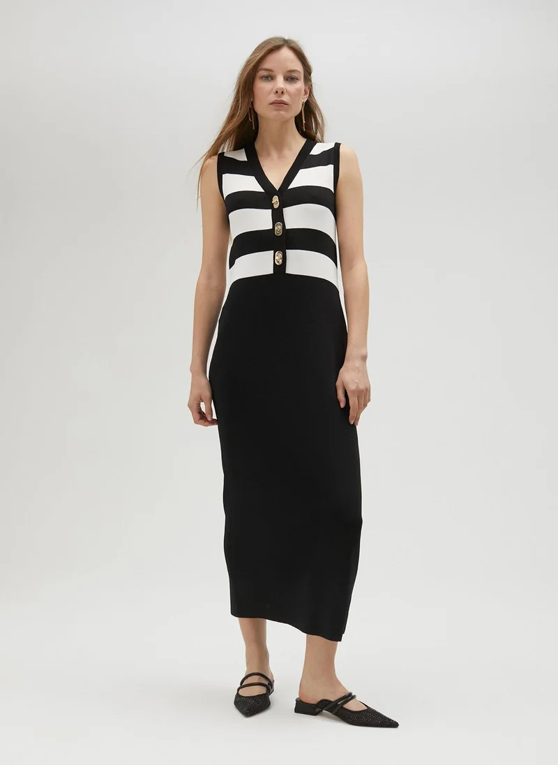 لولا كساديمونت فستان محبوك بلونين