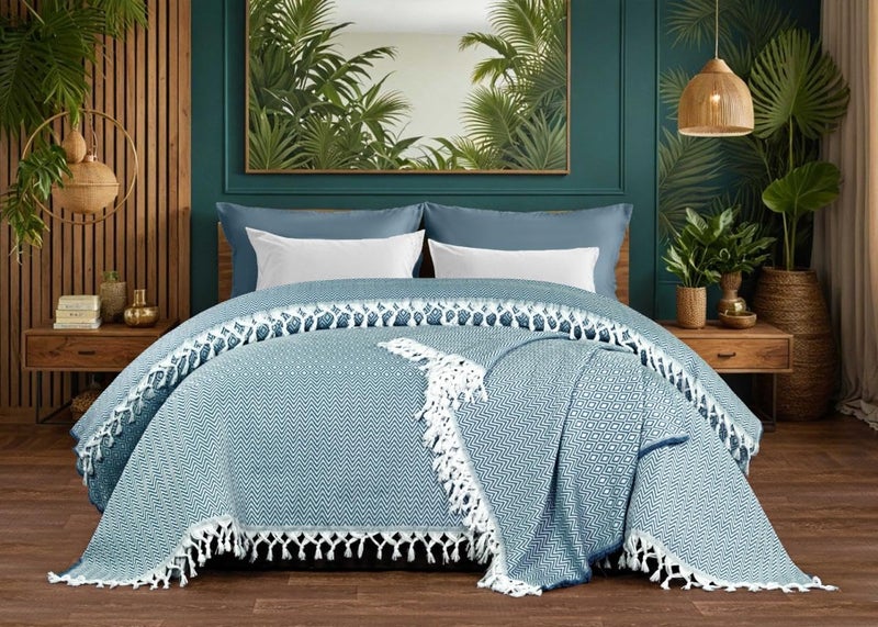 Coverlet Soft Cotton Modern, Zigzag Pattern, Decorative Tassels, Soft Bedspread, Size 240 * 260 cm 1 Piece (Petroleum)