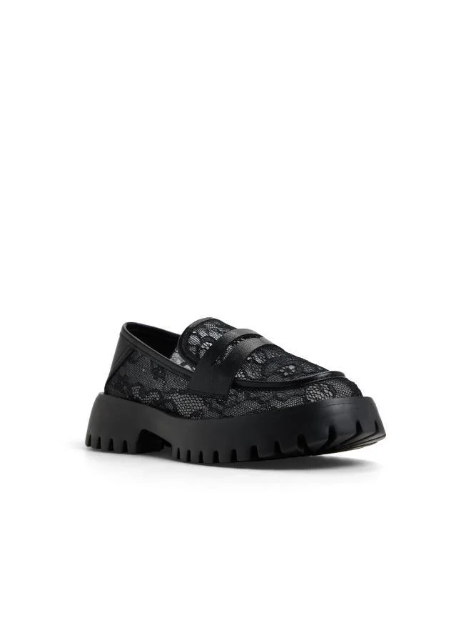 كول ات سبرنج Close Toe Moccasins