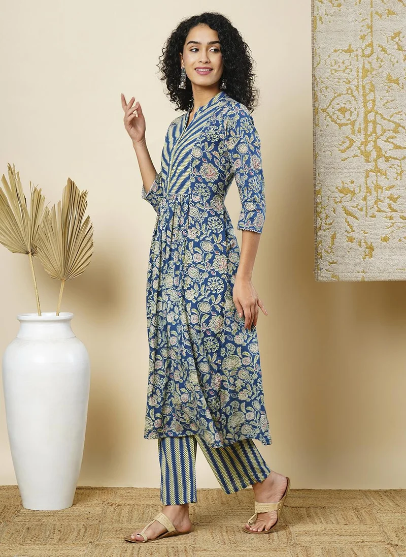 globus Globus Women Floral Printed Pleated Pure Cotton Kurta With Trousers