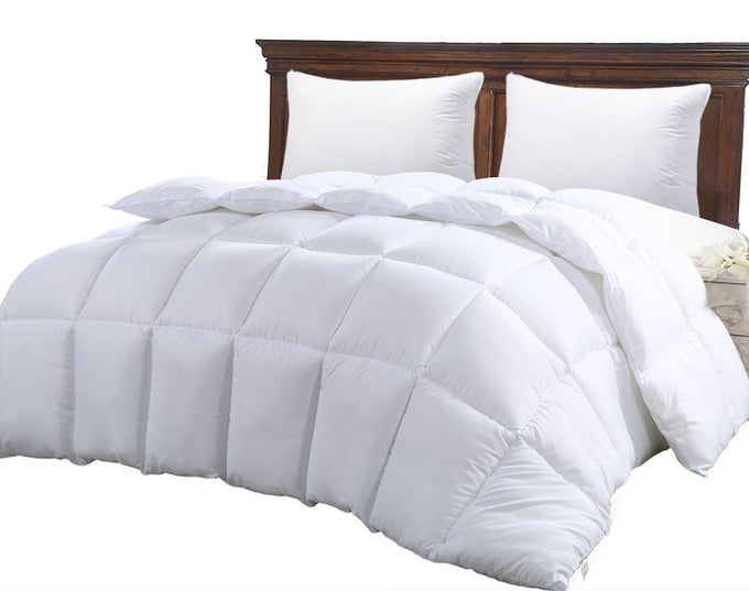 WHITE DUVET WITH STRIPE DUVET COVER, DOUBLE SIZE 1 DUVET AND 1 DUVET COVER, CLASSIC ALL SEASON 5* STAR HOTEL DUVET/AC COMFORTER WITH COTTON WHITE STRIPES DUVET COVER, (90X100 INCH)