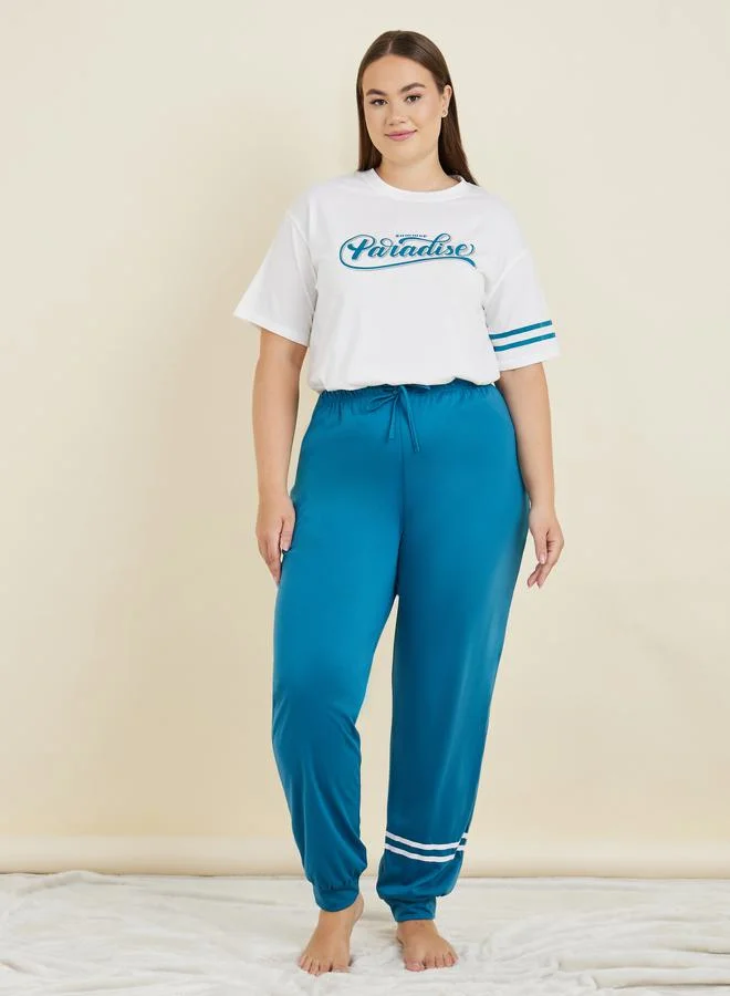 ستايلي Plus Paradise Drop Shoulder T-Shirt & Side Stripe Cuff Pjyjama Set