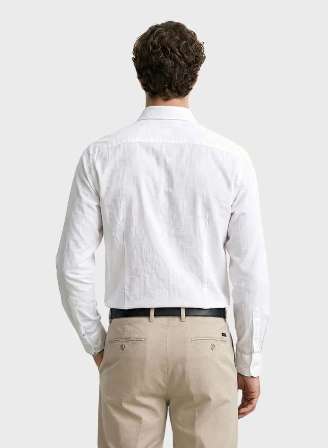 ذا انديان كراج كو Men Slim Fit Solid Cutaway Collar Full Sleeves Shirt