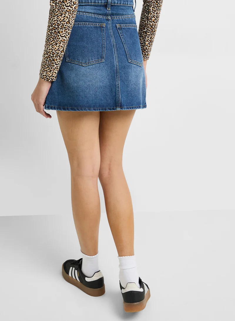 جينجر جيبة جينز قصيرة