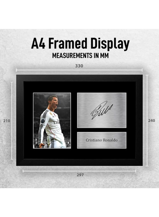 إتش دبليو سي تريدينغ هدايا HWC Trading لكريستيانو رونالدو من ريال مدريد مطبوعة وموقعة ومؤطرة بمقاس A4 لمحبي كرة القدم والمشجعين - Image 2
