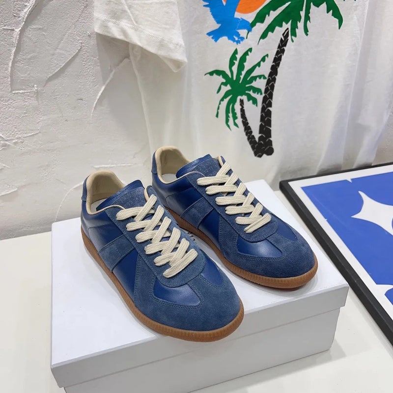 In-Stock Retro German Training Shoes for Men and Women, Couple''s 2025 New Genuine Leather Versatile Casual White Lace-Up Flat Sneakers - Image 2