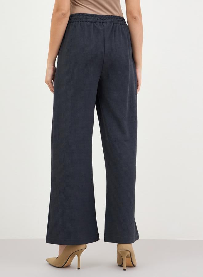 Styli Women Navy Blue Wide Leg Trousers - Image 4
