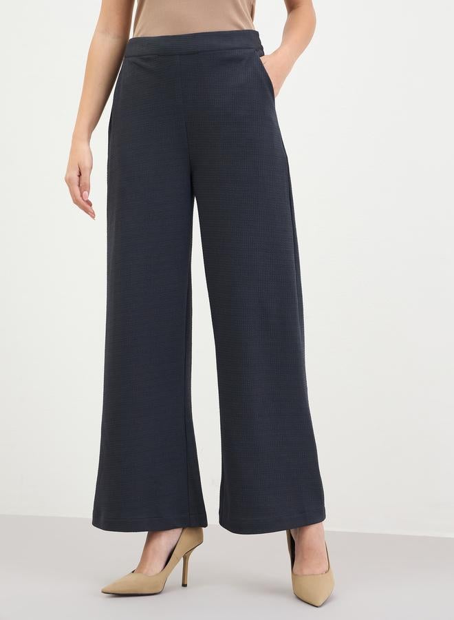 Styli Women Navy Blue Wide Leg Trousers - Image 2