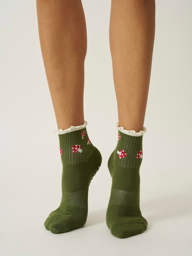 Shapes Studio Half Calf Grip Socks, Cute Fruit Pilates Socks, Ruffle Socks, Non-Slip for Barre Yoga (US, Numeric, 5, 10, Regular, Regular, Mushroom, Effortless Club) - Image 2