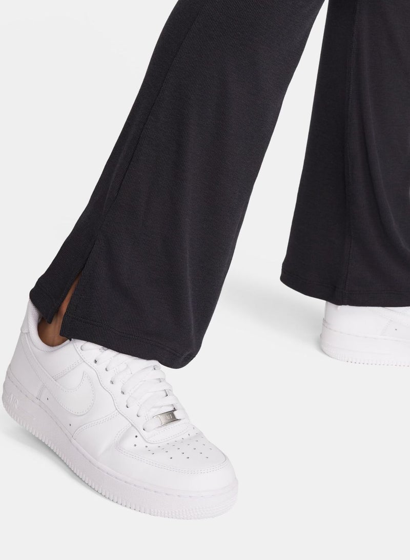 نايكي بنطال محبوك مضلع بخصر متوسط الارتفاع من نايكي سبورتس وير. - Image 3