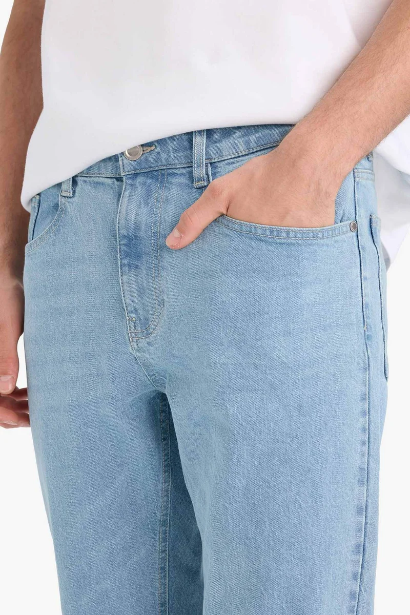 Defacto  Slim Tapered Straight Leg Jeans for Men | Best Price UAE