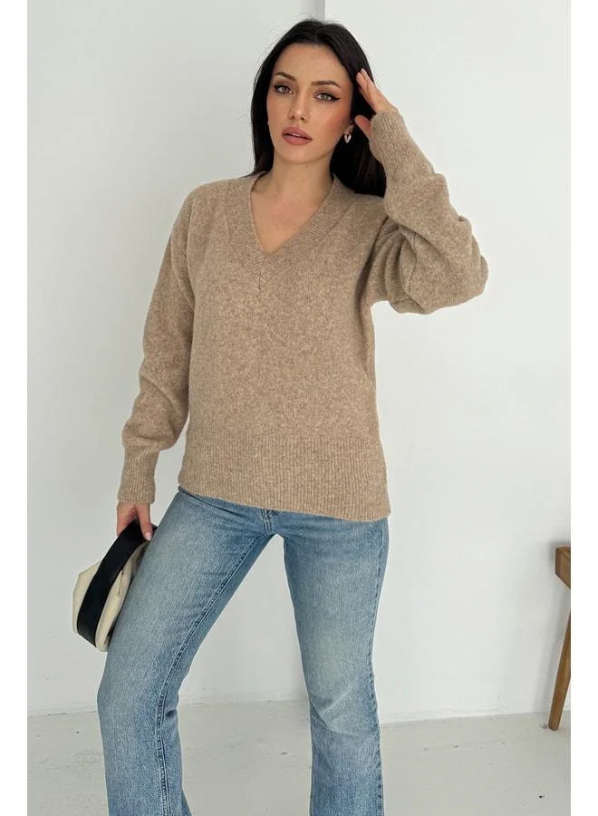 Noa Noa Women's V-Neck Long Sleeve Sweater - Soft Classic
