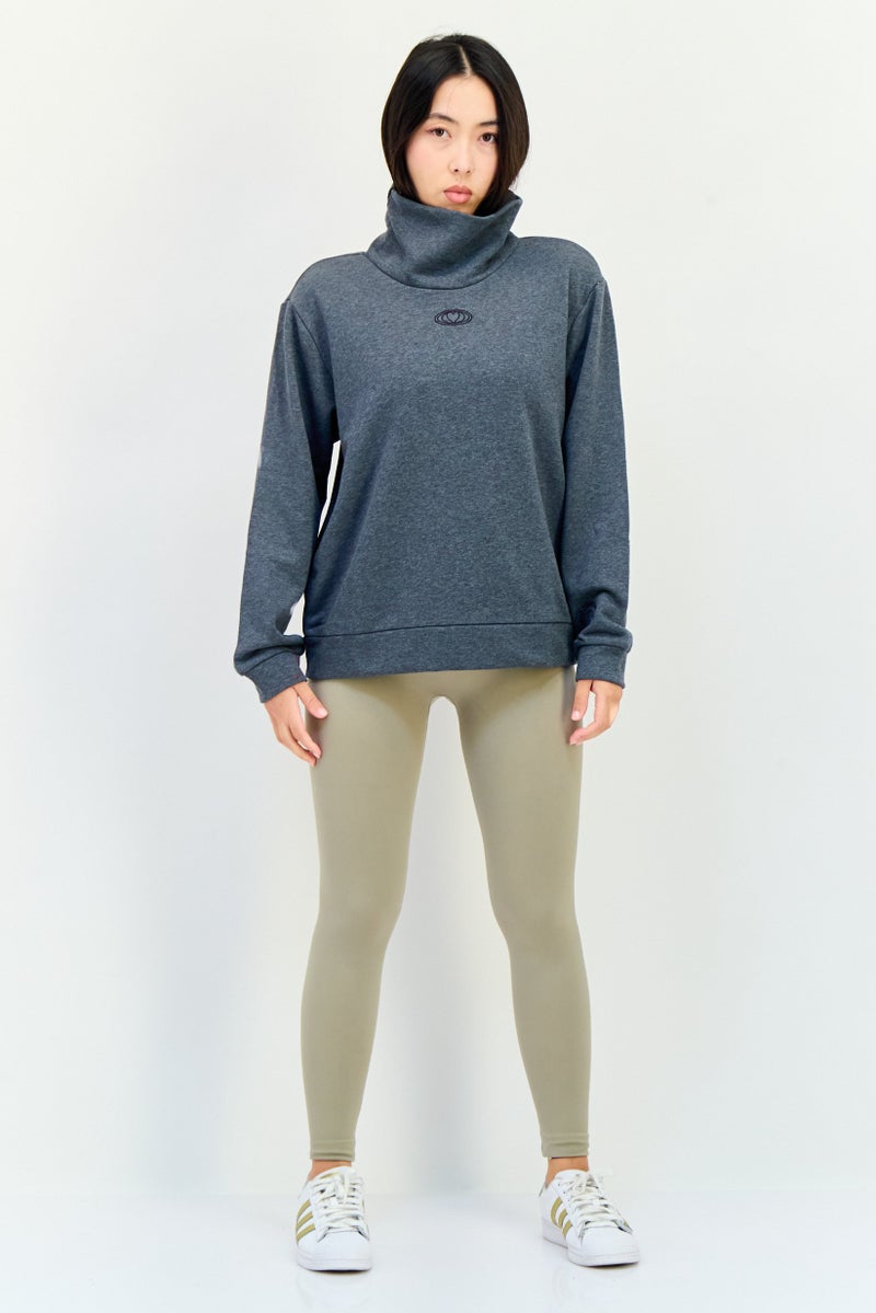 Adidas سويت شيرت رياضي نسائي بأكمام طويلة مناسب في الهواء الطلق، رمادي داكن - Image 4