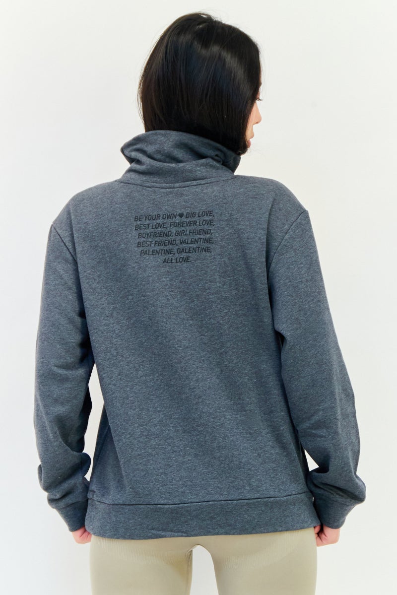 Adidas سويت شيرت رياضي نسائي بأكمام طويلة مناسب في الهواء الطلق، رمادي داكن - Image 2