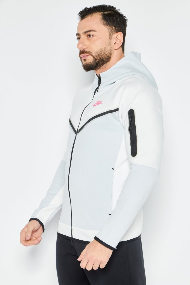 Nike سويت شيرت رياضي للرجال بأكمام طويلة وقبعة، مزيج رمادي - Image 3