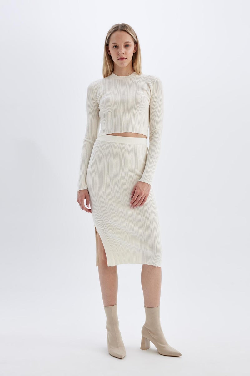 ديفاكتو بلوفر تريكو سليم فيت برقبة مستديرة - Image 2