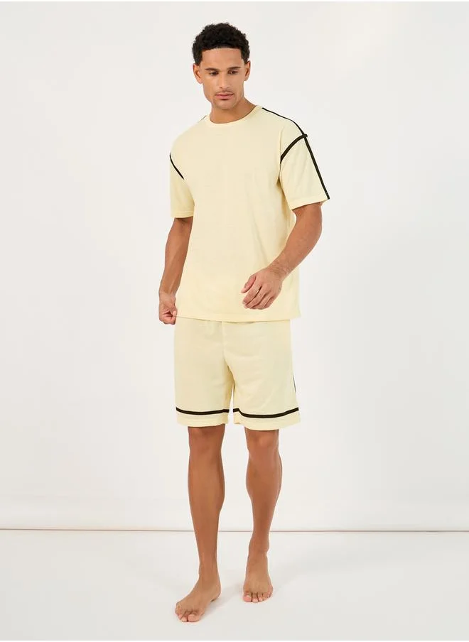 Styli Contrast Tape Short Sleeve T-Shirt and Shorts Set