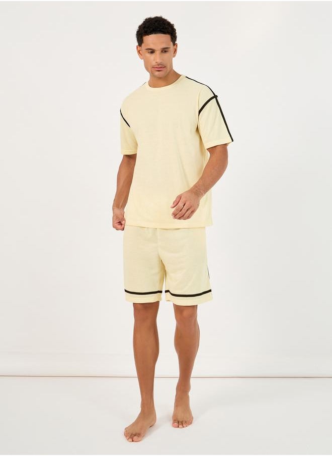 Styli Contrast Tape Short Sleeve T-Shirt and Shorts Set  - Image 1