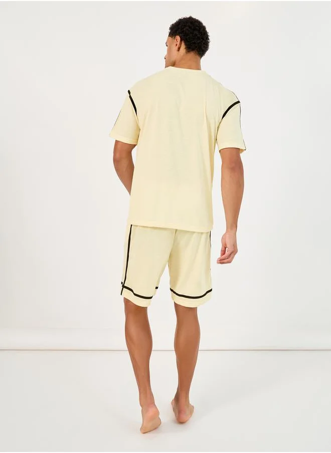 Styli Contrast Tape Short Sleeve T-Shirt and Shorts Set