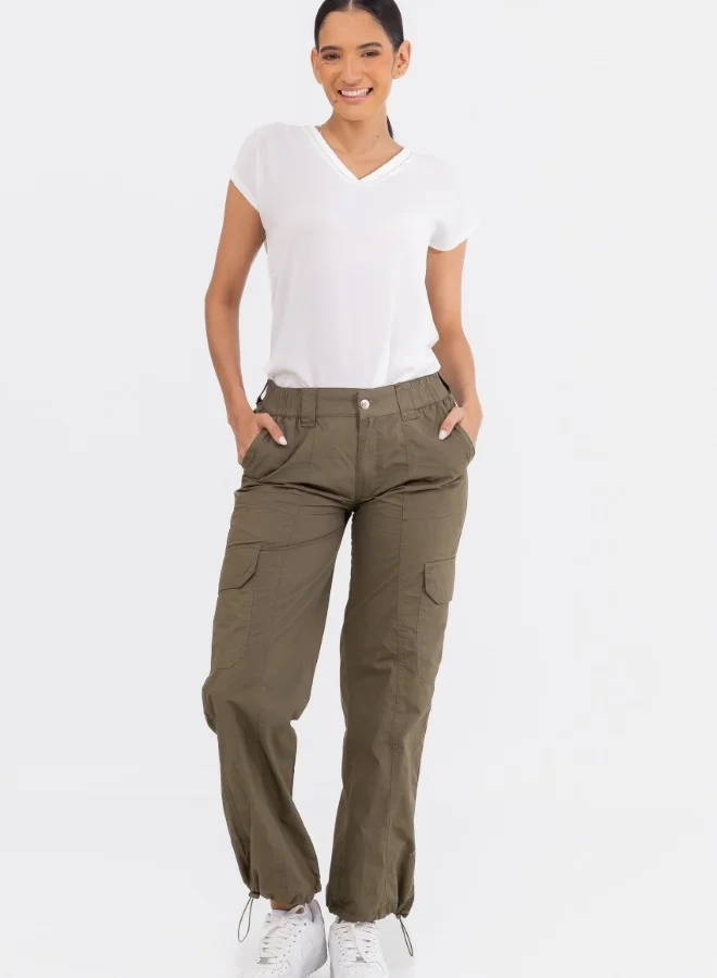 HaILYS Utility Cargo Pants with Elastic Waist and Drawstring Hem - Olive Green
