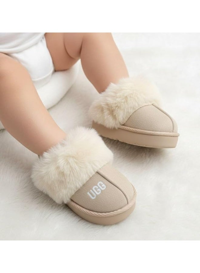 UGG Children’s fur slippers in brown and cream, made of sheepskin with natural fur, featuring an ear design. Slip-resistant, lightweight, suitable for children aged 9–21 months. - Image 2