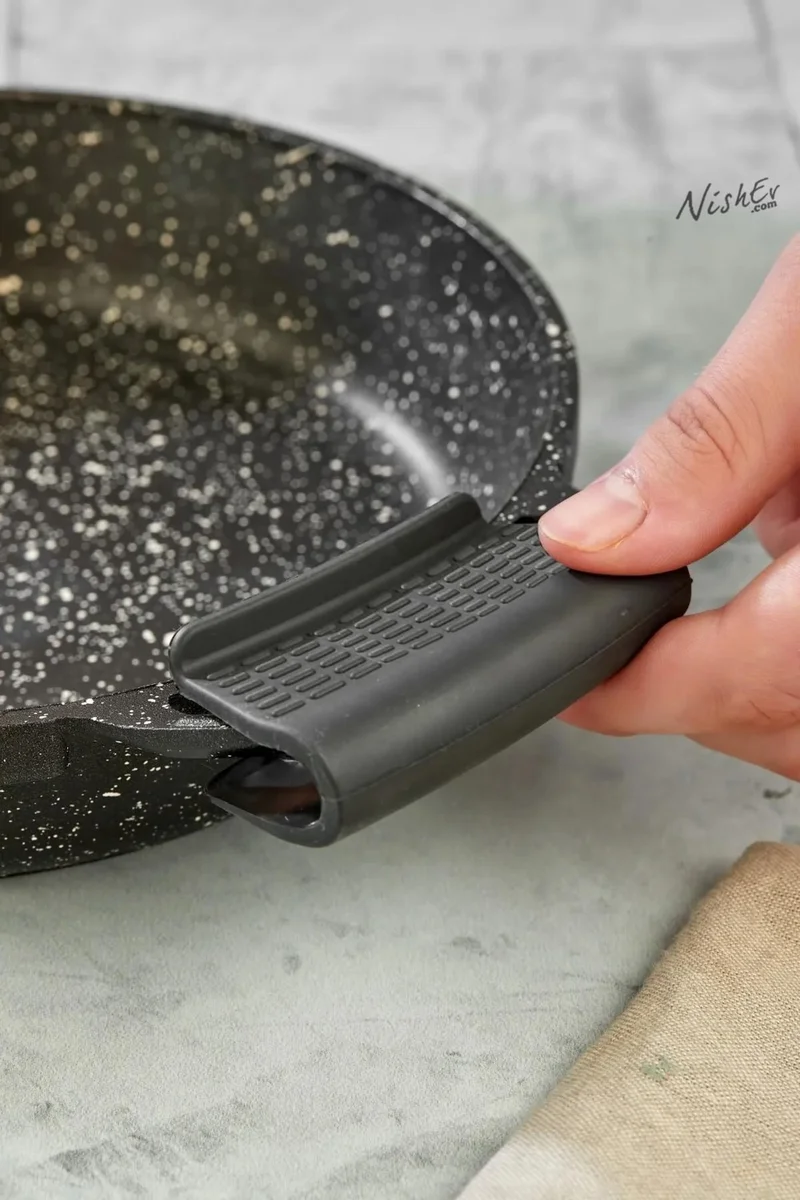 نيشيف Non-stick Silicone Pan, Frying Pan Handle Silicone Handle - 1 Pair