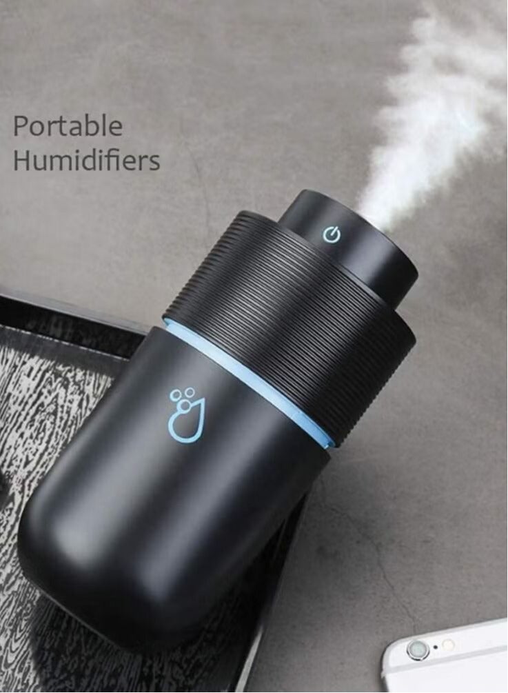 مرطب سيارة مع موزع عطور يعمل بالمدخل USB ومجهز بأضواء LED بسبعة ألوان، وسعة كبيرة تصل إلى ٢٠٠ مل، يستخدم لتعطير وتنقية الهواء داخل السيارة. - Image 2