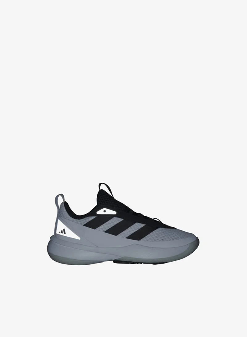 adidas أحذية كرة سلة للأطفال سابزون جي يو أبيض