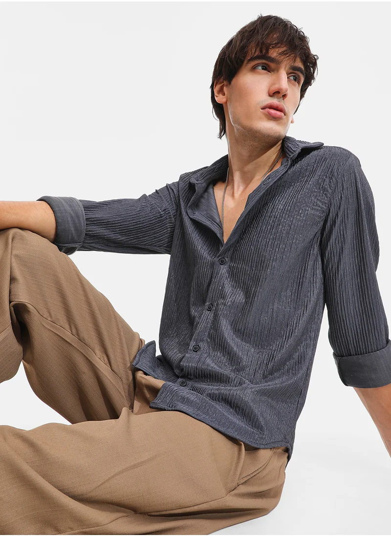 كامبوس سوترا Men's Powder Grey Solid Creased Shirt
