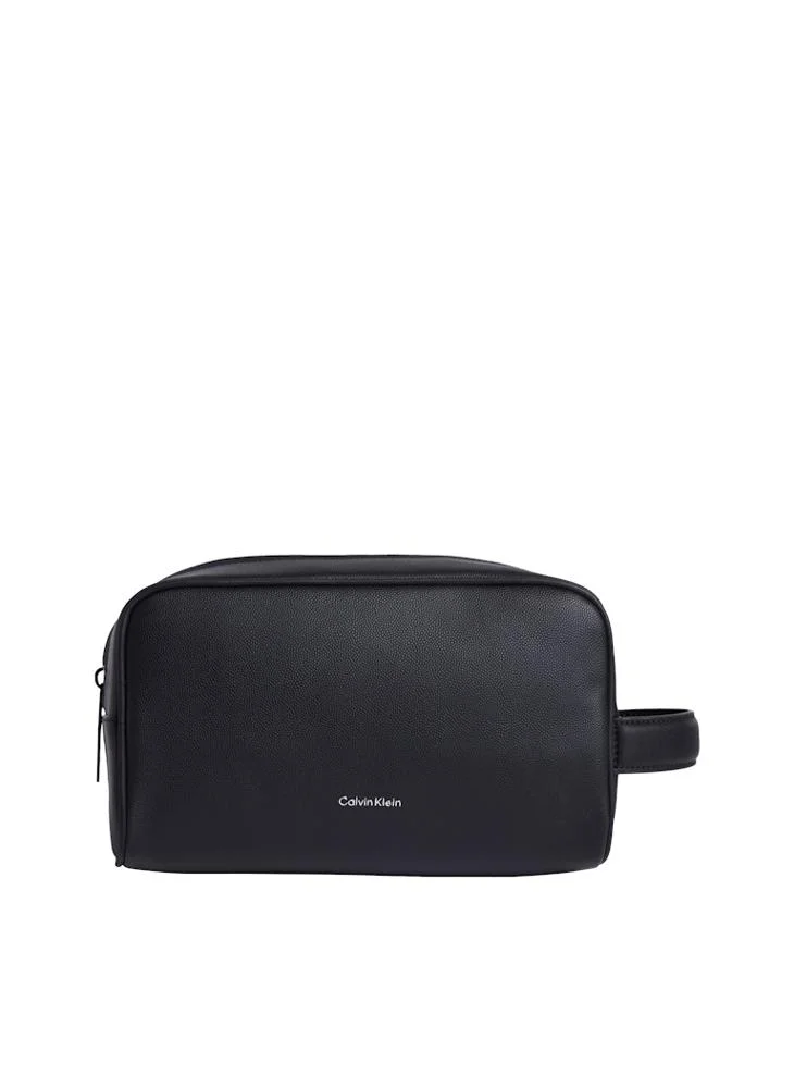 كالفن كلاين Logo Zip through Toiletry Bag