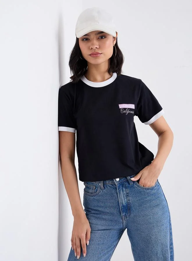 Styli Styli Slogan Print Contrast Trim Round Neck T-Shirt