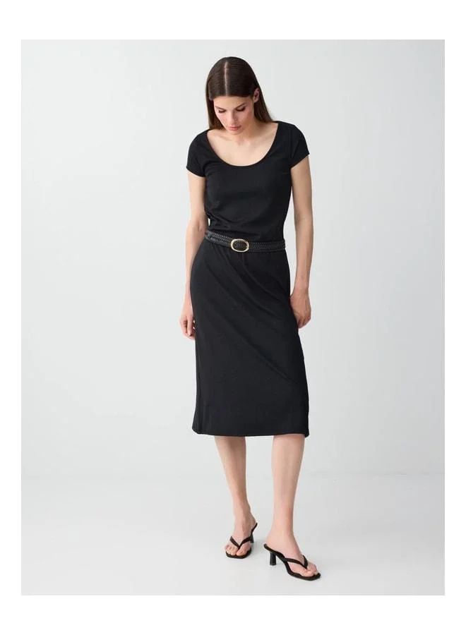 Jimmy Key Black U-Neck Short Sleeve Midi Knit Dress.