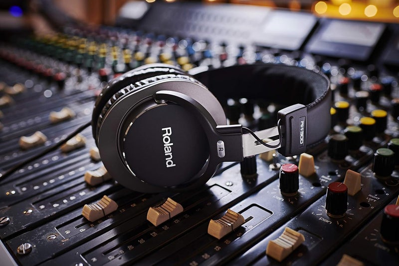 Roland RH-300 - Stereo Headphone - Image 1