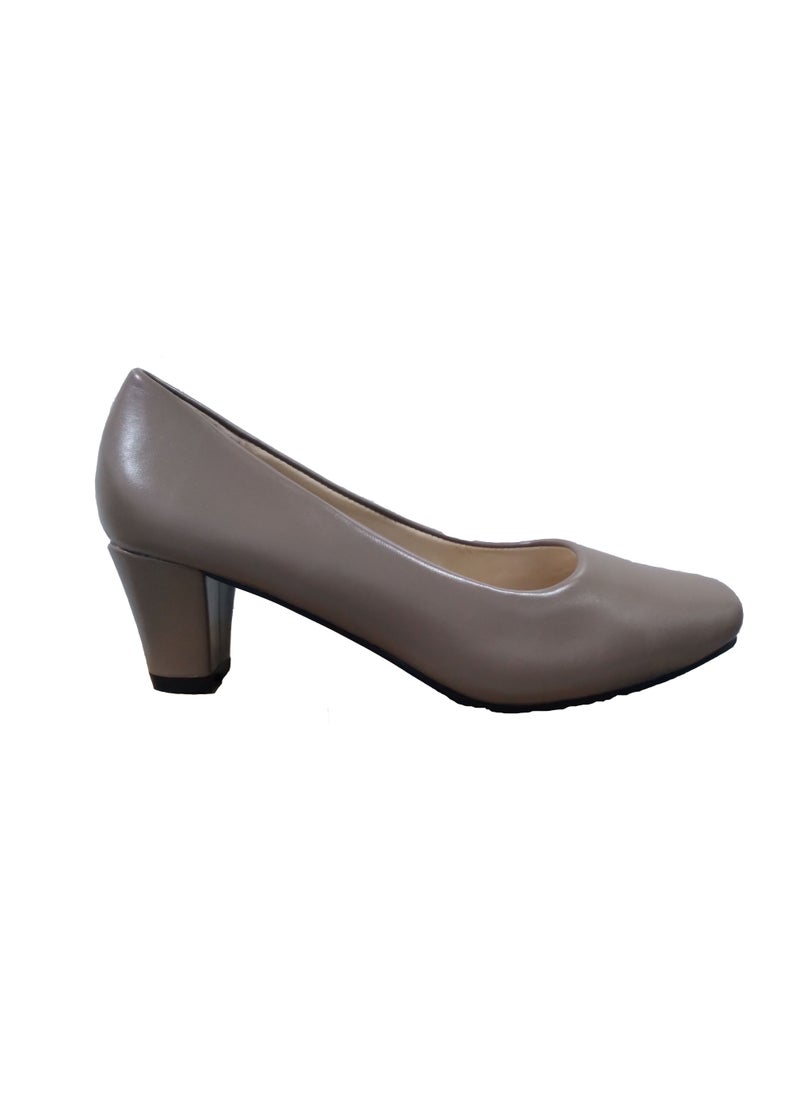 Better Ladies Heel shoes Khaki Colour  - Image 1