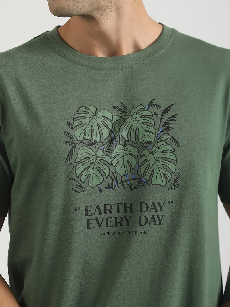 Maniac  Maniac Mens Printed Round Neck Half Sleeve Cream and Hunter Green Cotton T-Shirt for Men | Best Price UAE
