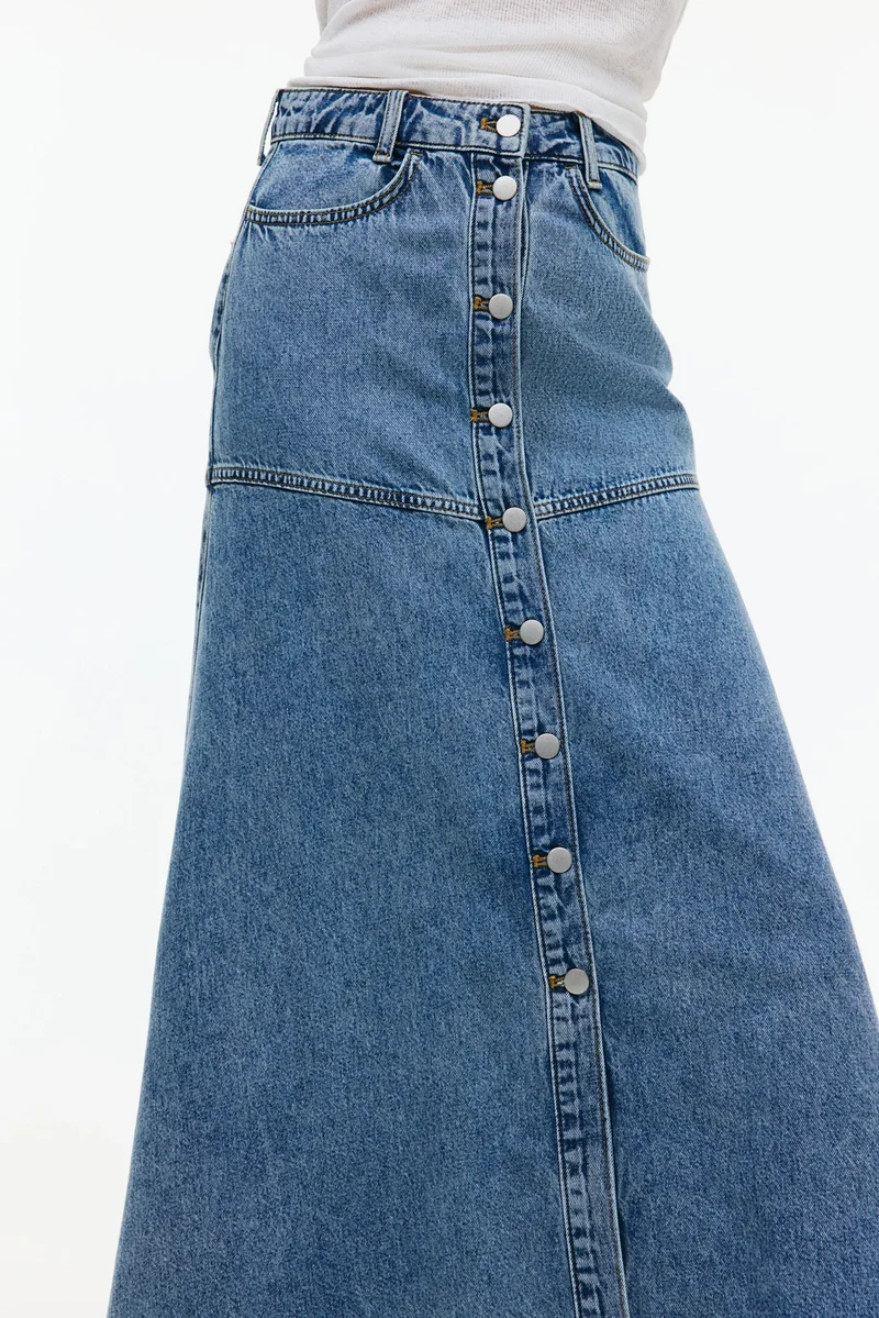 اتش اند ام تنورة جينز بقصة