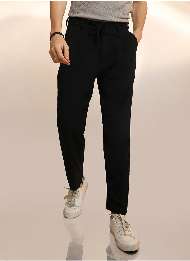 Campus Sutra Men's Obsidian Black Solid Pleated Trousers