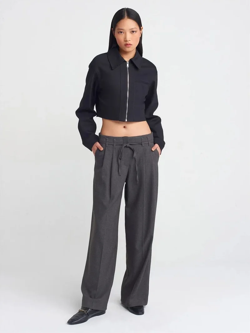ديلفين Dilvin Wide-Leg Pleated Crepe Trousers
