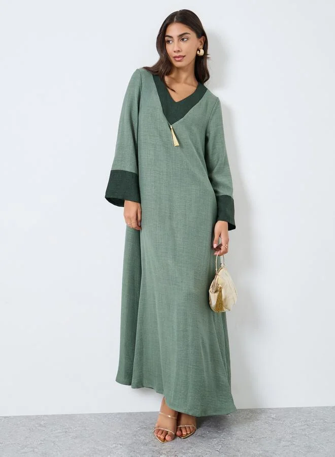 Amirah Contrast Cuff Jalabiya with Tassel Detail