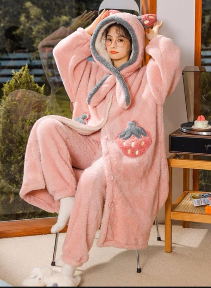 KUYING Cute Strawberry Pocket Coral Plush Hooded Nightgown Home Plush Nightgown - Image 4