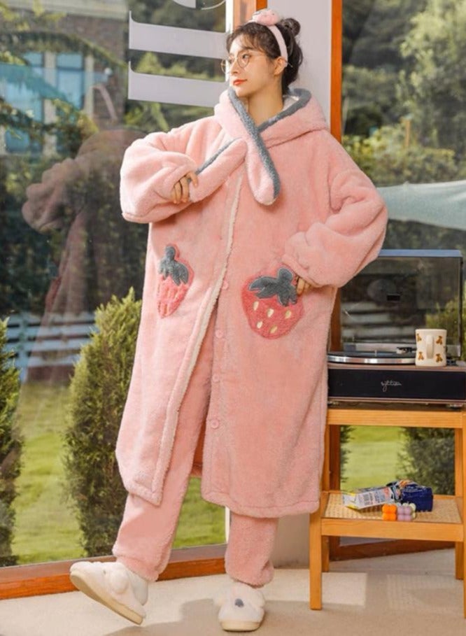 KUYING Cute Strawberry Pocket Coral Plush Hooded Nightgown Home Plush Nightgown - Image 3