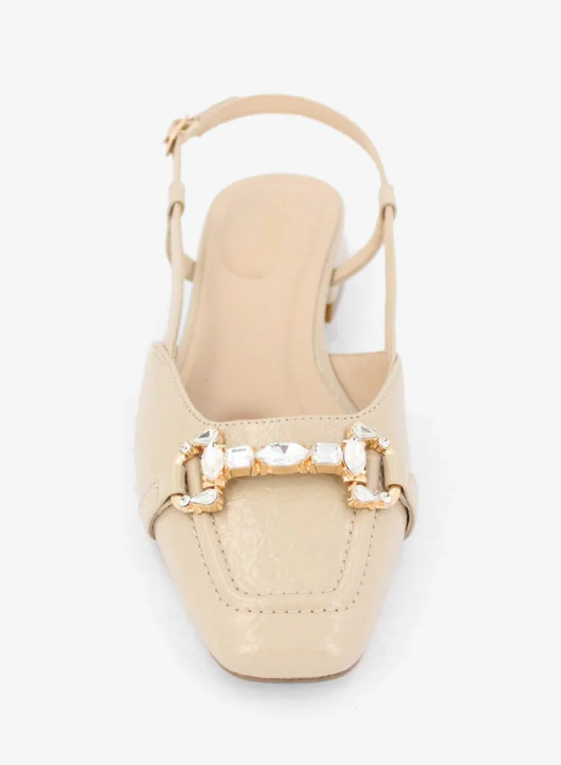 ميلانو ڤايا