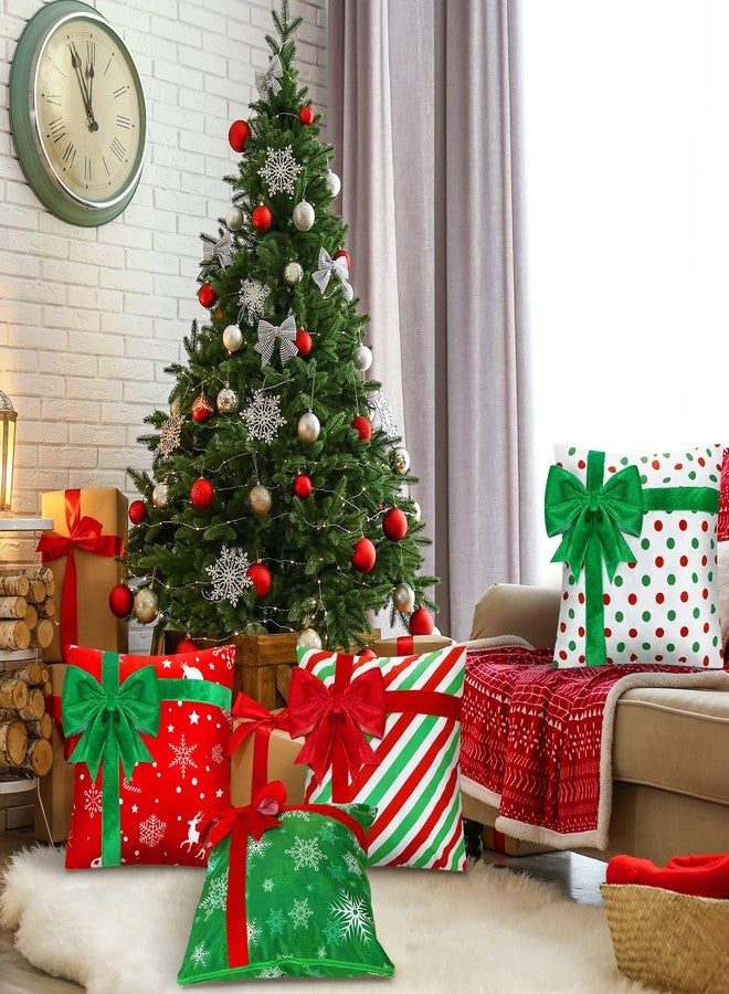 Kingdder أغطية وسائد كينغدر لعيد الميلاد 18 × 18 بوصة مجموعة من 4 حالات وسائد عيد الميلاد بتصميم صندوق هدايا باللون الأحمر والأخضر والأبيض مع زخرفة ثلجية وقوس لتزيين الأريكة في العطلات - Image 5