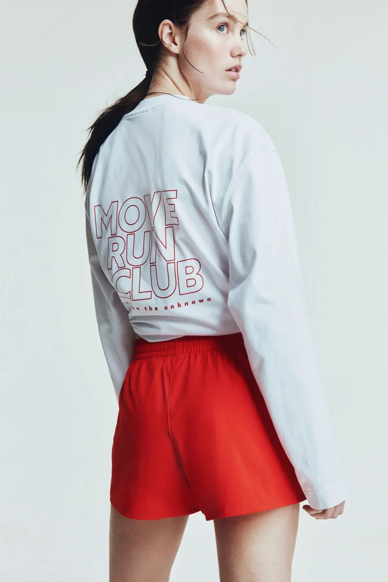 اتش اند ام شورت ركض من نسيج دراي موف