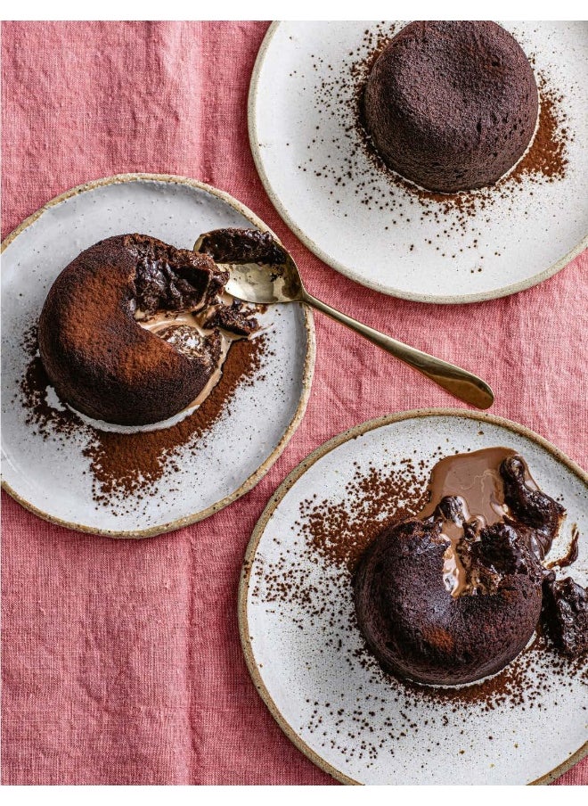 Easy Air Fryer Bakes: Cakes, cookies, bars, biscuits, breads & more, all