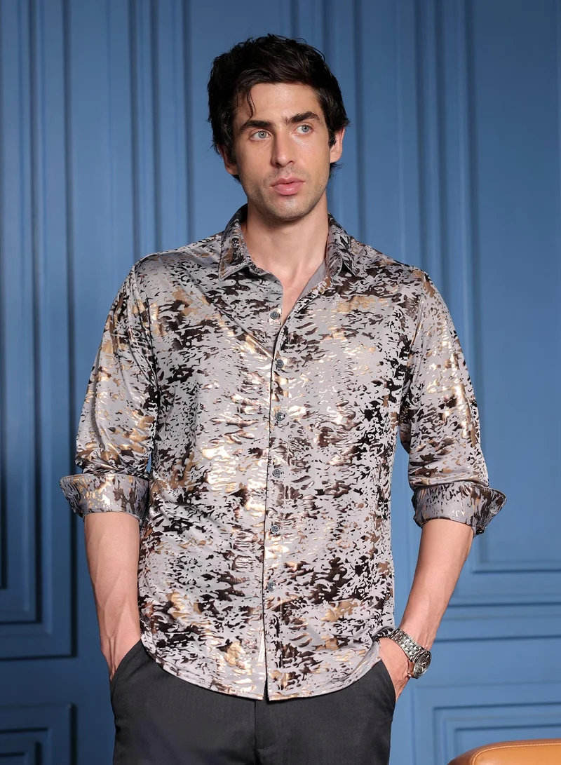 Campus Sutra Men Camou-Foil Imprint Shirt | Spread Collar, Long Button-Cuff Sleeves | Button , Curved Hem | Abstract Print Foil | Woven Fabric For Evening & Party Wear | Moon Grey