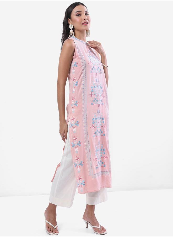 Vishudh Round Neck Floral Printed Straight Kurta by Styli  - Image 4