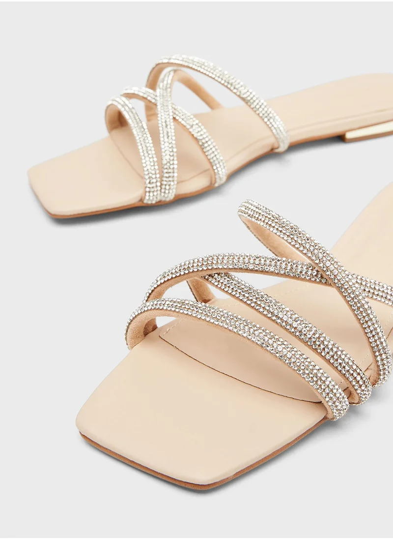 الدو Rossie Flat Sandals