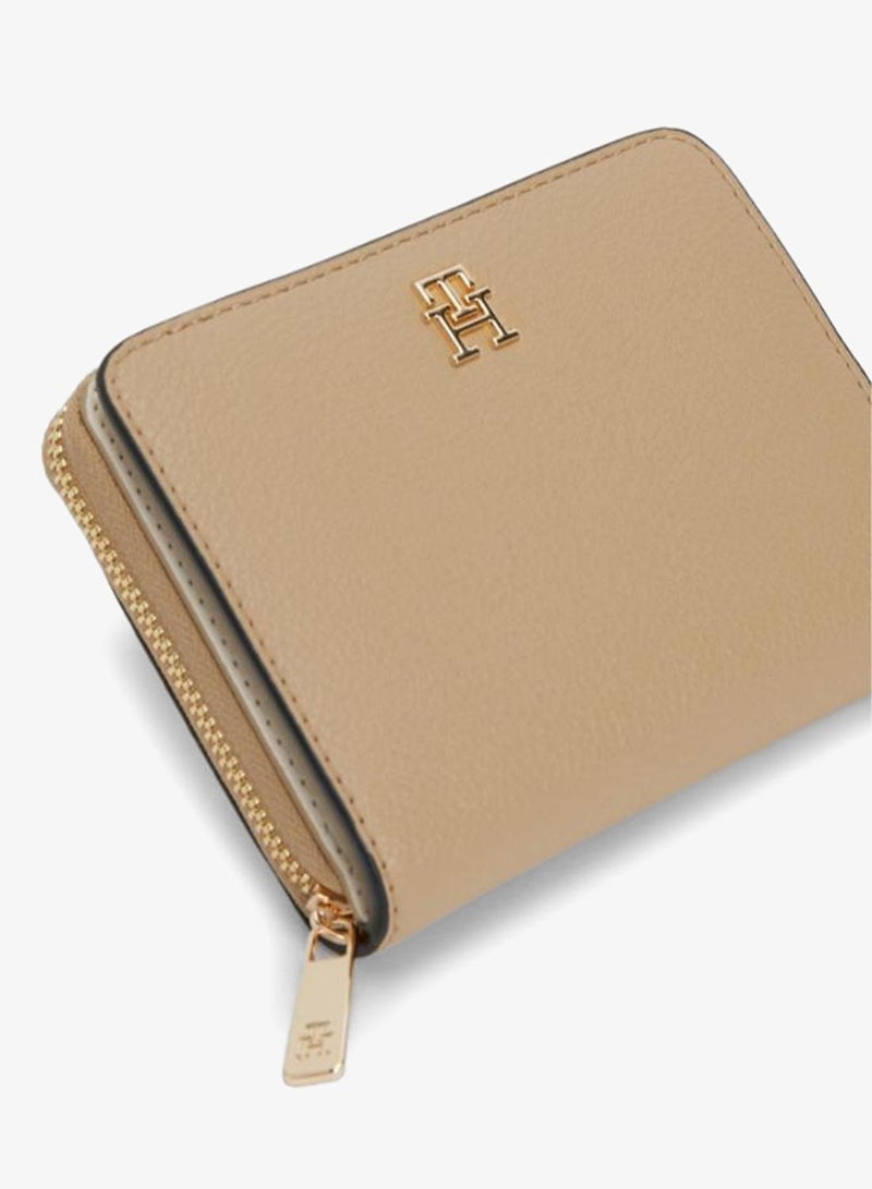 TOMMY HILFIGER Icon Zip-Around Flap Wallet - Image 4