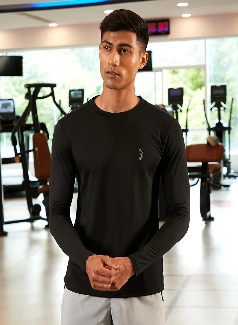 Campus Sutra Men's Solid Black Activewear T-Shirt For Casual Wear |  Dri-Fit Long Sleeve Activewear T-Shirt Crafted With Comfort Fit And High-Performance For Everyday Wear